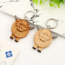 Cargar imagen en el visor de la galería, 2 pcs Handmade Wooden Highland Cattle Keychain