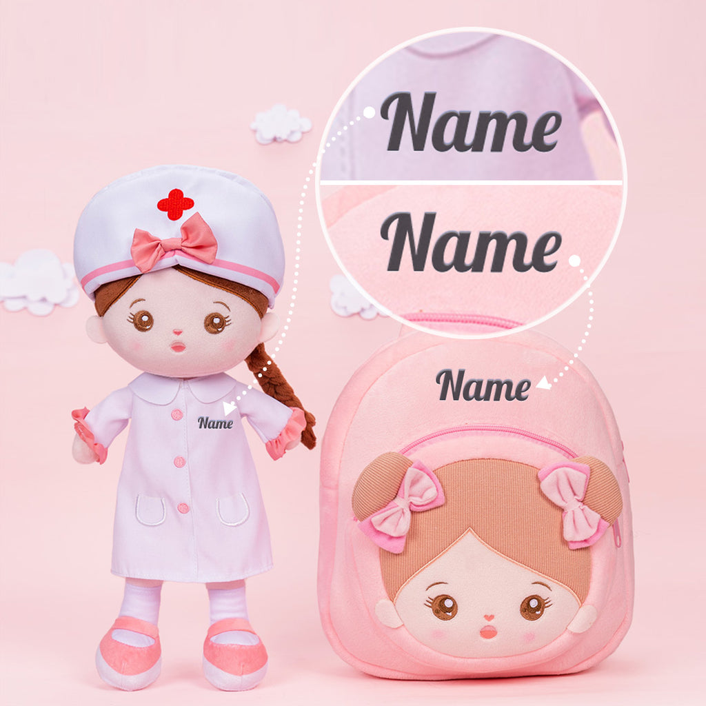 Muñeca de niña de peluche de enfermera personalizada