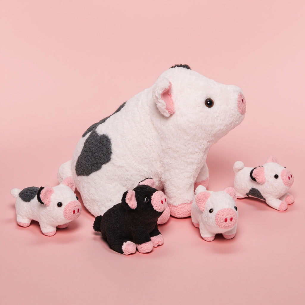 Spotted Pig Family Plush Toy, with 4 cute plush piglets inside