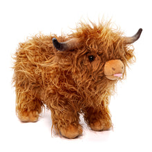 Laden Sie das Bild in den Galerie-Viewer, Scottish Highland Cow Cattle Stuffed Animal with 4 Babies Inside