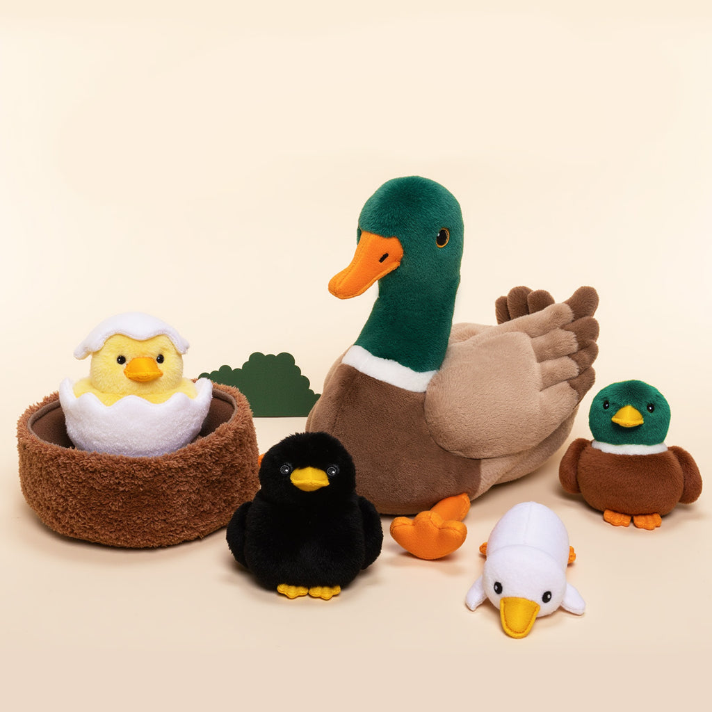 Duck Family, Duck Nest Plush Toy With 4 Little Ducklings Inside