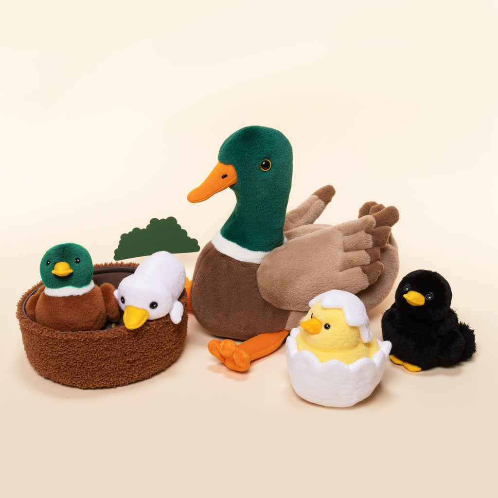 Duck Family, Duck Nest Plush Toy With 4 Little Ducklings Inside