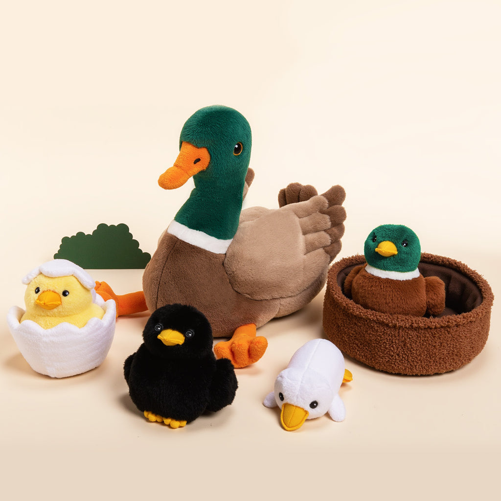 Duck Family, Duck Nest Plush Toy With 4 Little Ducklings Inside