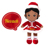 Muñeca de niña de peluche de Navidad roja con tono de piel profunda personalizada